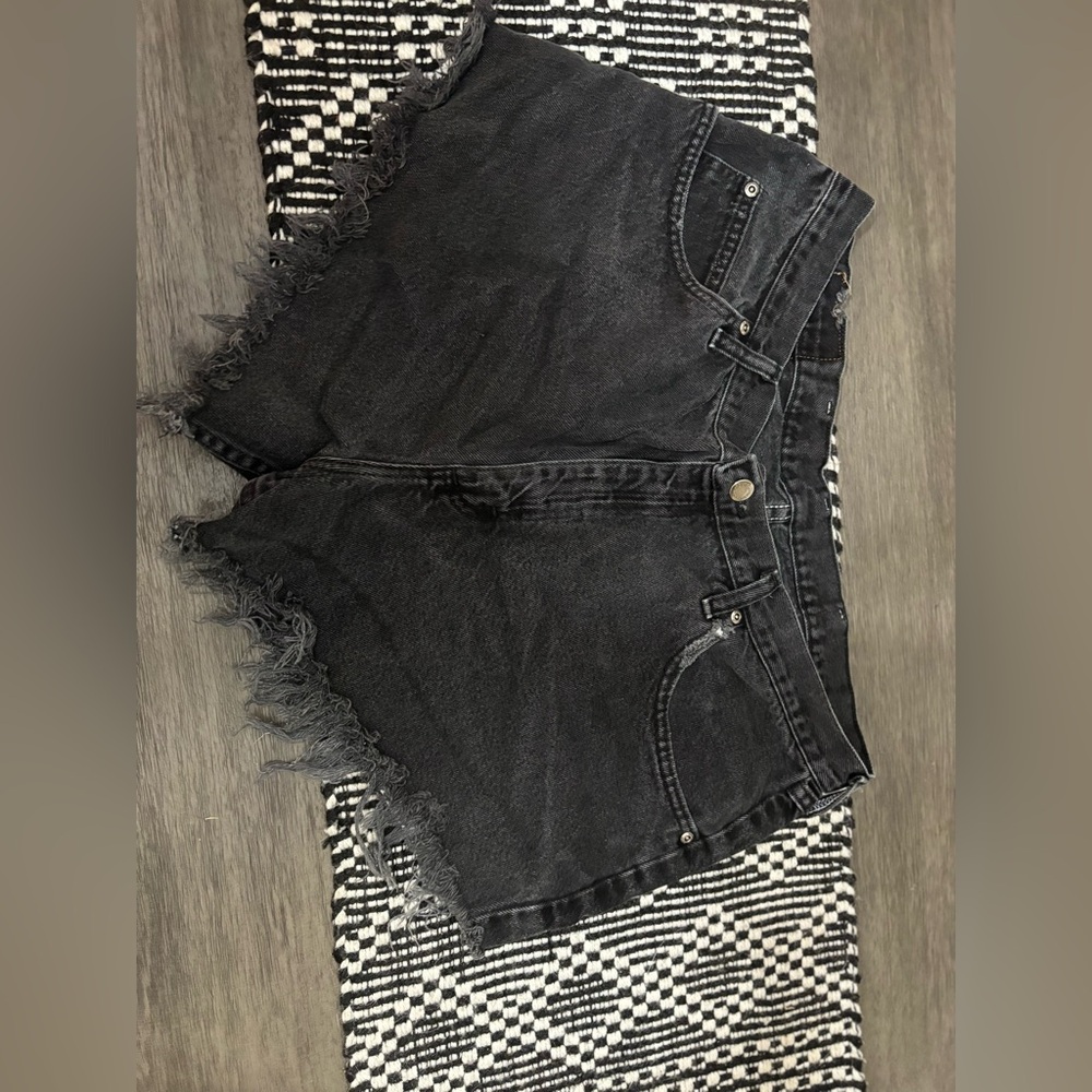 Wrangler Black Denim Frayed Hem Women Shorts